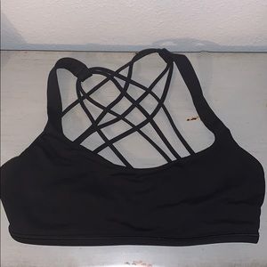 Lululemon size 6 black free to be wild bra
